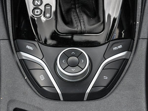 2017款1.5T 自动适·畅型 7座 中控区