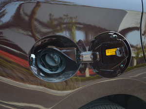 2017款1.5T 自动适·臻型 6座 油箱盖