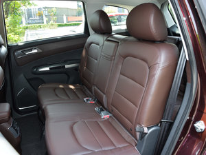 2017款1.5T 手动适·享型 7座 后排座椅