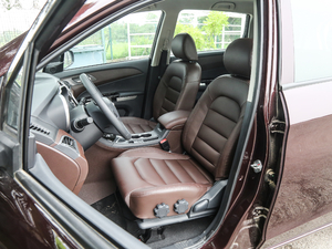 2017款1.5T 7座手动标准型 主驾驶座椅