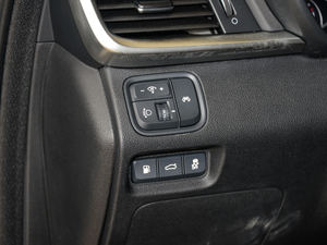 2019Pro 2.0L ԄӺA V п؅^