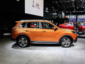 2019款1.4T 自动智享互联版GLS 正侧（左）