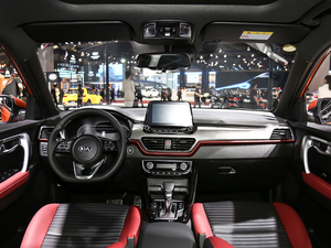 2019款1.4T 自动智享互联版GLS 内饰全景