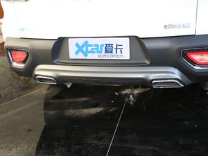2019款2.0L 自动智享豪华加强款 排气管