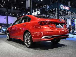 2019款1.4T 自动智享运动版 左后45度
