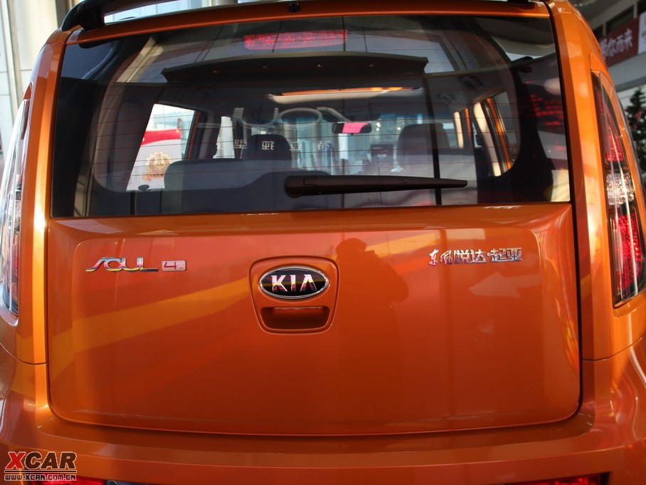 2010���㠖 2.0 Premium