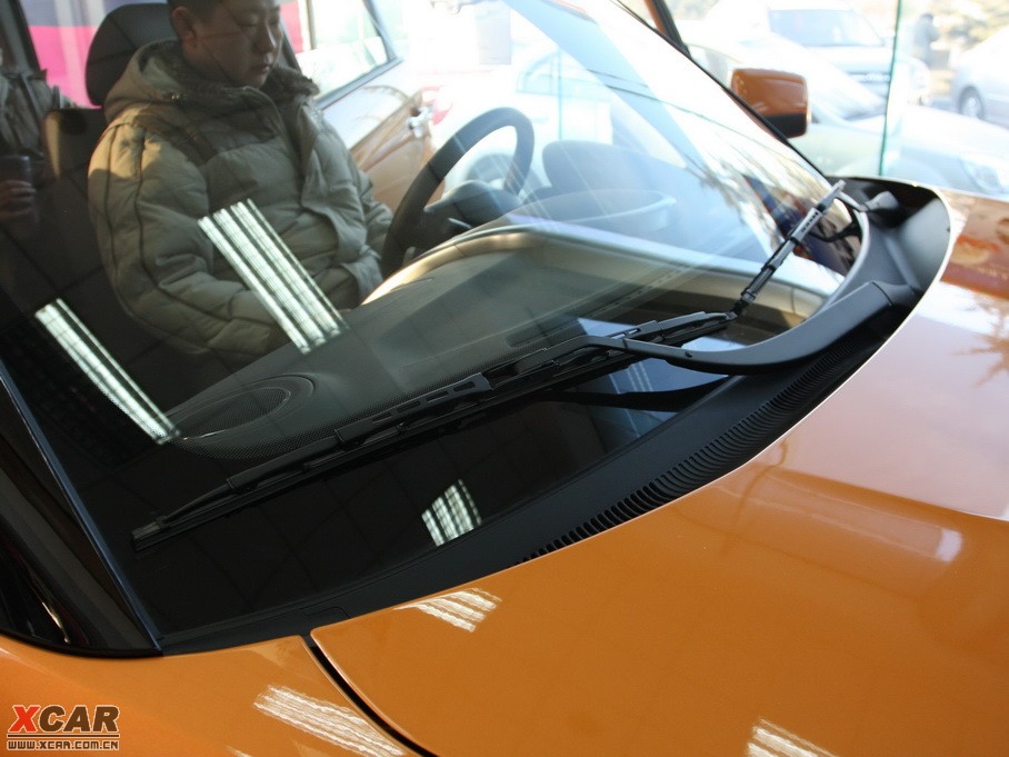 2010���㠖 2.0 Premium