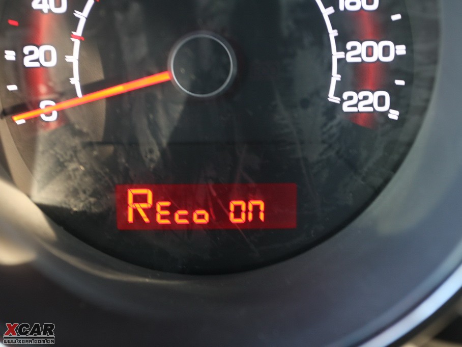 2010���㠖 2.0 Premium