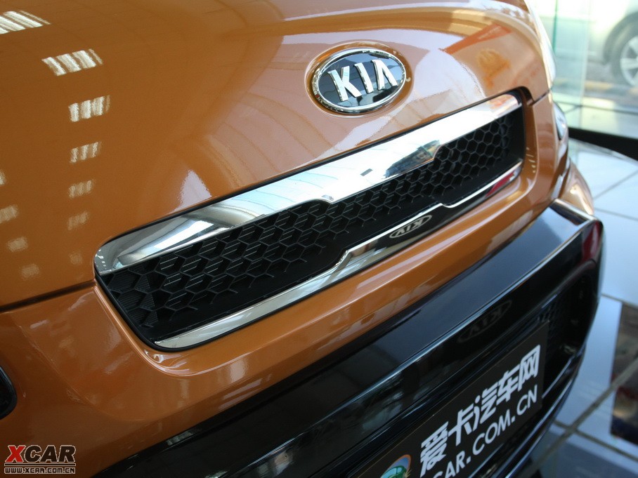 2010���㠖 2.0 Premium