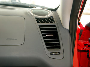 2010款1.6 Premium  中控区