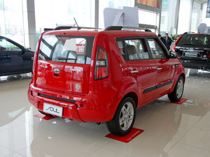 2010款1.6GLS 手动 整体外观
