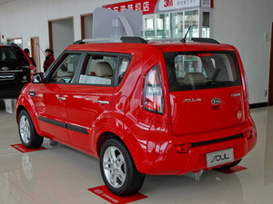 2010款1.6GLS 手动 整体外观