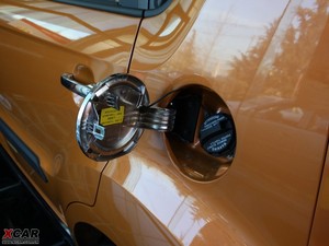 2010款2.0 Premium 油箱盖