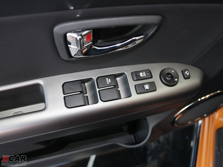 2010���㠖 2.0 Premium