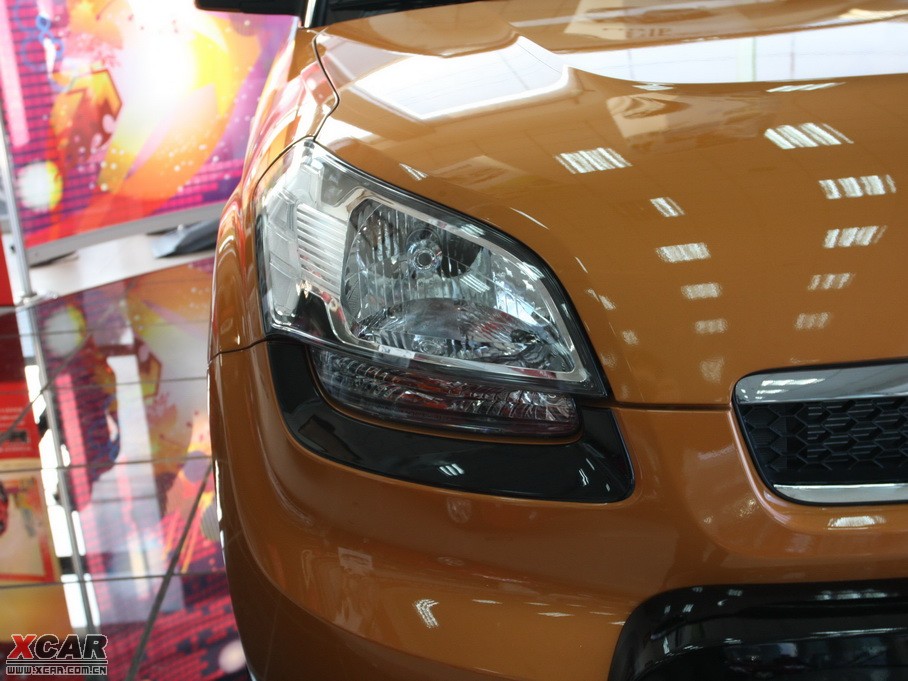 2010���㠖 2.0 Premium