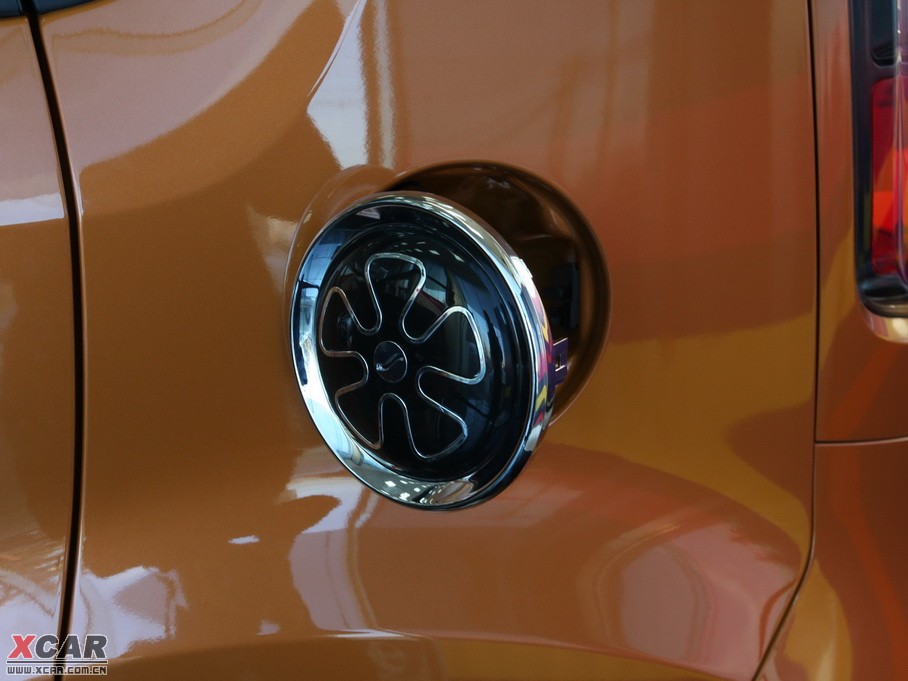 2010���㠖 2.0 Premium