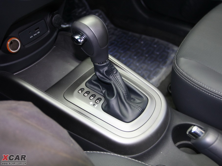 2010���㠖 2.0 Premium