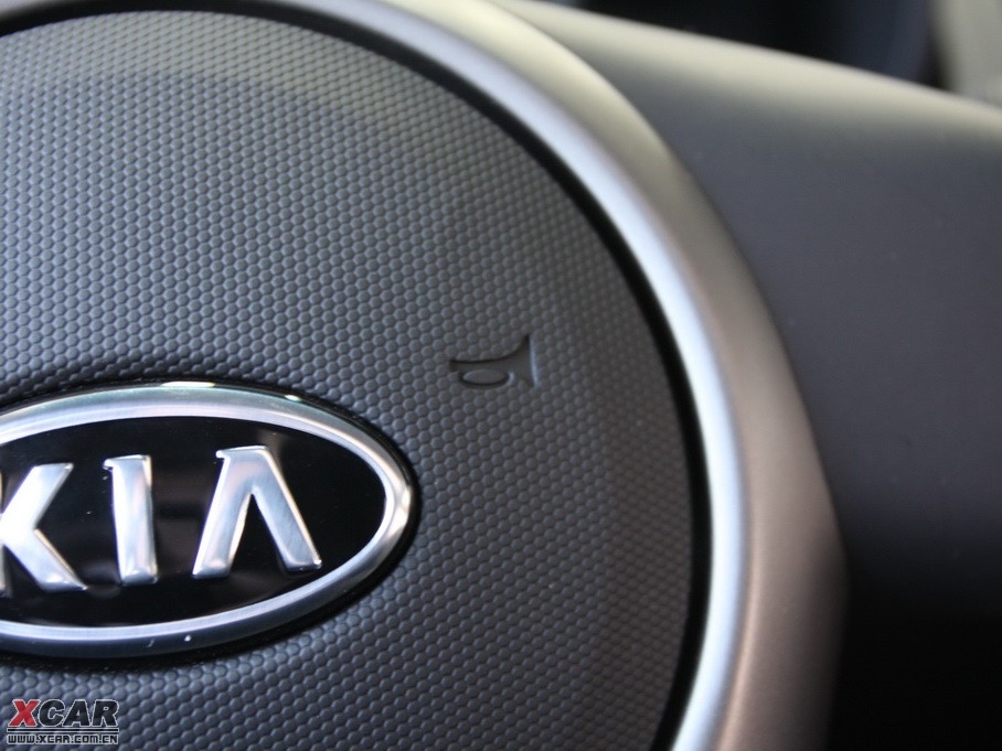 2010���㠖 2.0 Premium