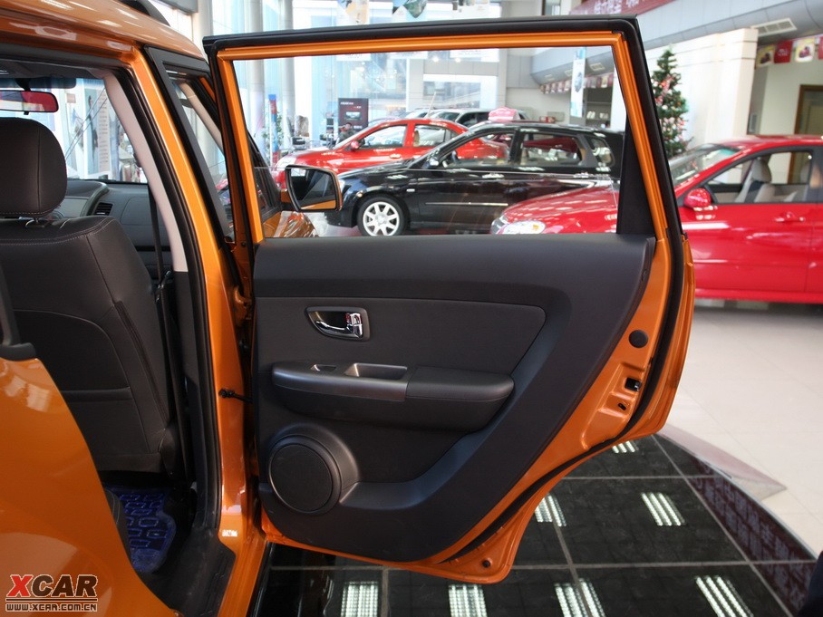 2010���㠖 2.0 Premium