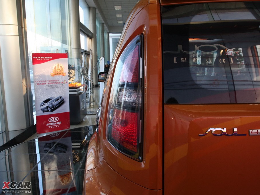 2010���㠖 2.0 Premium