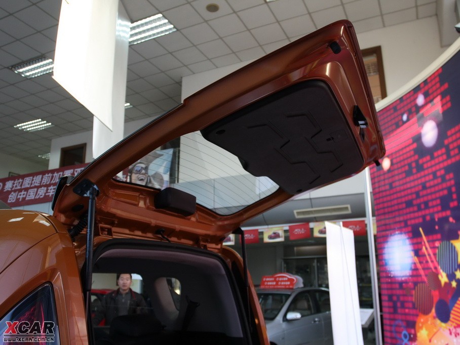 2010���㠖 2.0 Premium