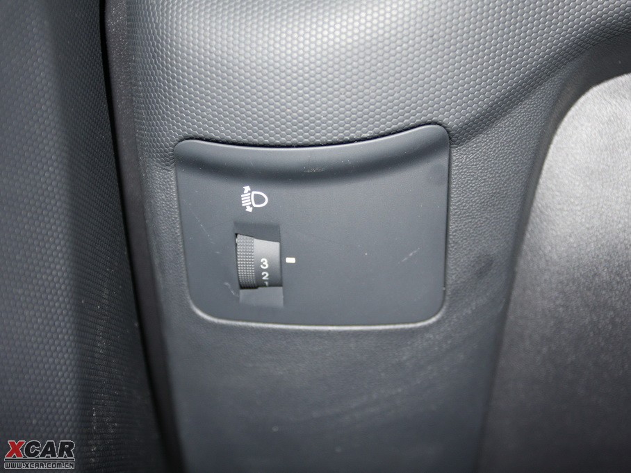 2010���㠖 2.0 Premium