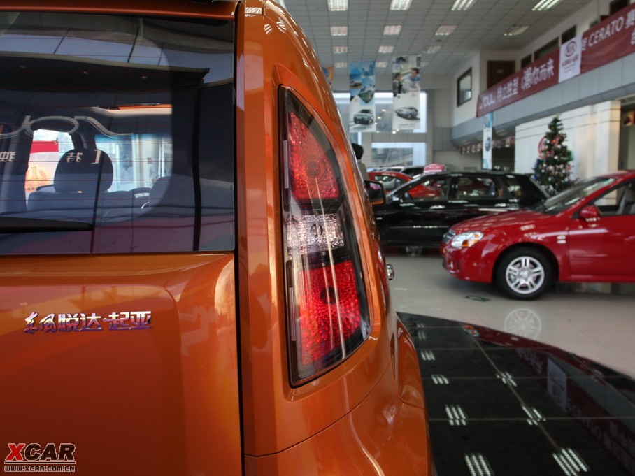 2010���㠖 2.0 Premium