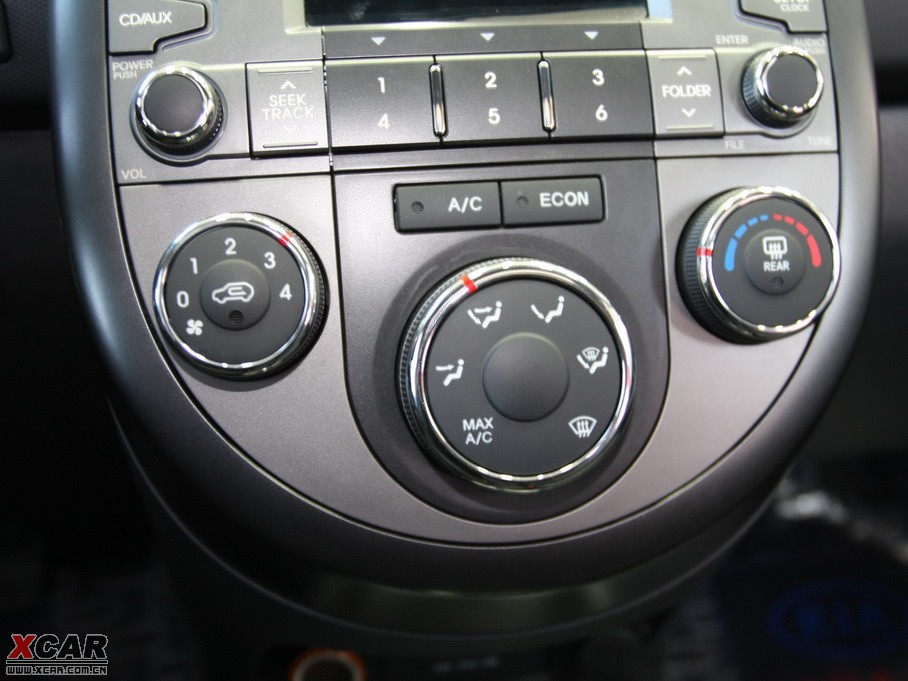 2010���㠖 2.0 Premium