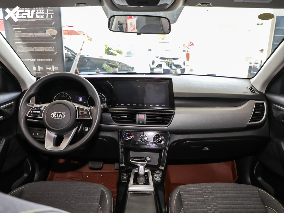 2020款起亚kx3傲跑1.5l ivt舒适版