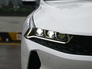 2020380T GT-Line F ^