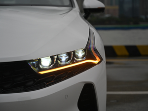 2020380T GT-Line F ^