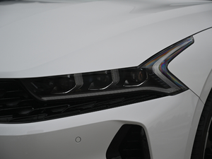 2020380T GT-Line F ^