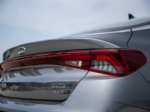 2020380T GT-Line Ş ^