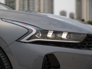 2020380T GT-Line Ş ^