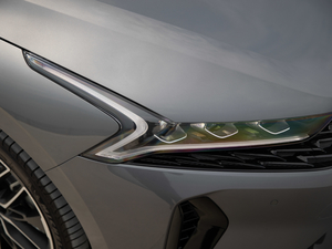 2020380T GT-Line Ş ^