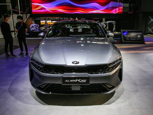 2020380T GT-Line Ş ǰ