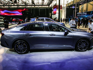 2020380T GT-Line Ş ȣ