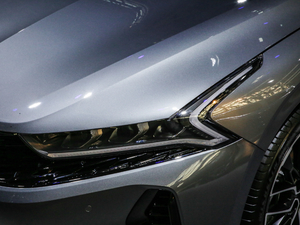 2020380T GT-Line Ş (x)(ji)^