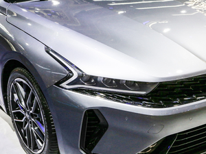 2020380T GT-Line Ş (x)(ji)^