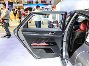 2020380T GT-Line Ş ܇T