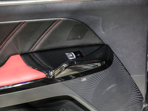 2020380T GT-Line Ş g