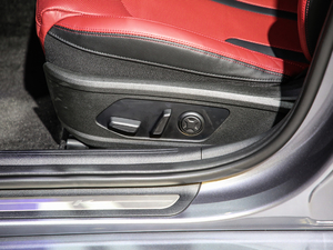 2020380T GT-Line Ş {{(dio)(ji)