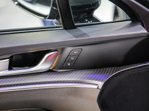 2020380T GT-Line Ş g