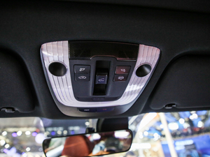 2020380T GT-Line Ş g