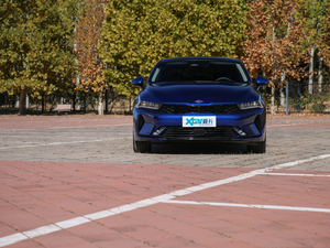 2020380T GT-Line Ş w^