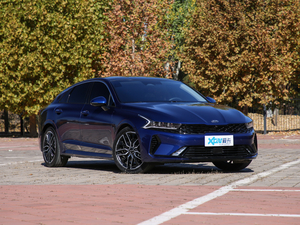 2020380T GT-Line Ş w^