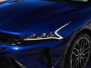 2020380T GT-Line Ş ^