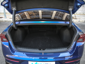 2020380T GT-Line Ş g