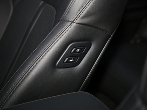 2020380T GT-Line Ş g