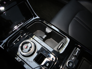 2020380T GT-Line Ş g